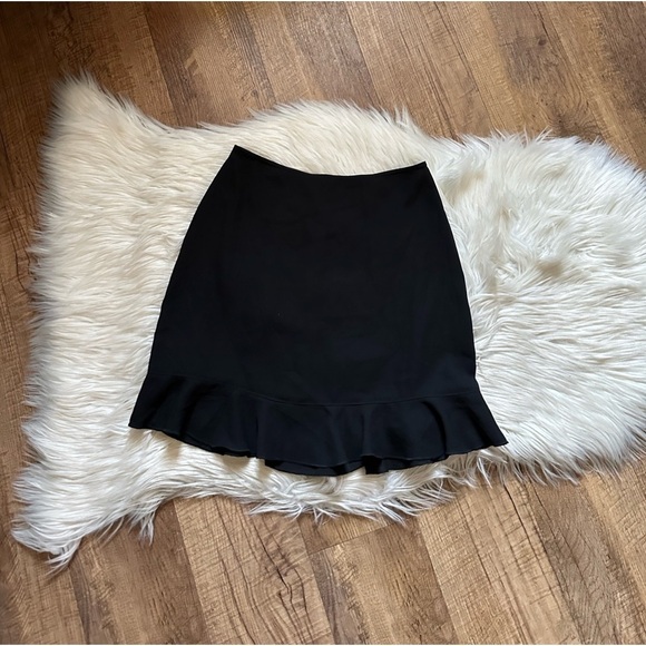 ARITZIA Sunday Best Hadden Skirt In Black - Picture 3 of 4